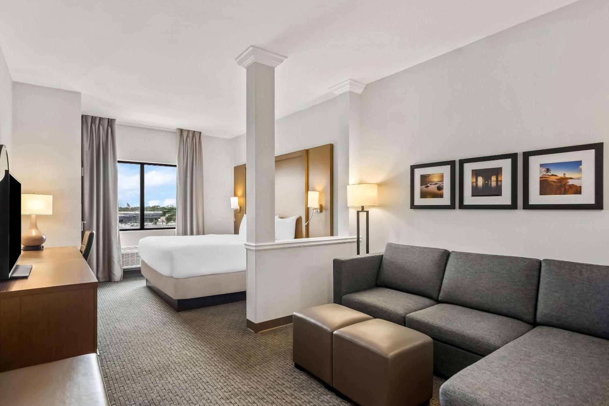Comfort Suites Stuart-Hutchinson Island Zewnętrze zdjęcie