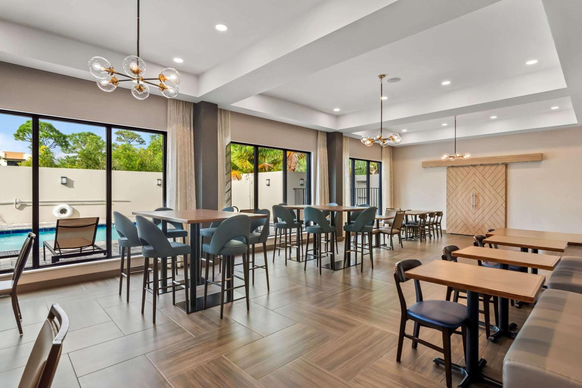 Comfort Suites Stuart-Hutchinson Island Zewnętrze zdjęcie
